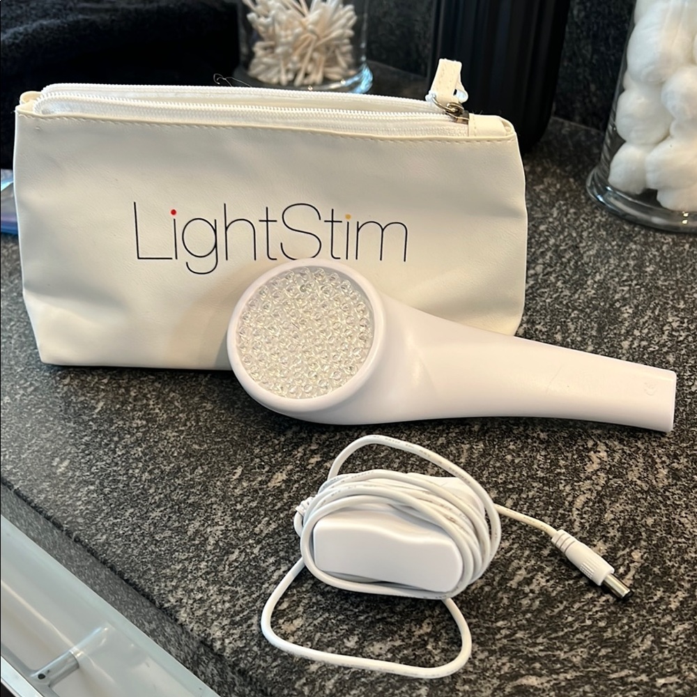 LightStim LED Therapy Device for Wrinkes